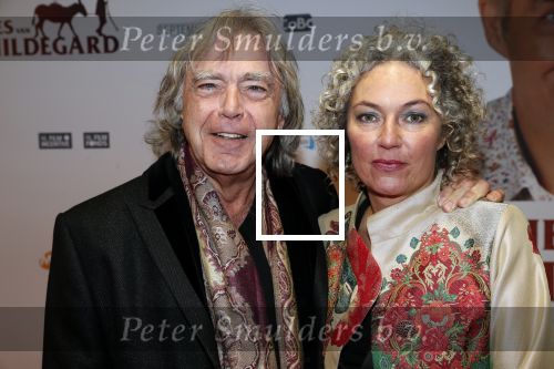 Amsterdam 10 februari 2020
Premiere van de beentjes van Sint Hildegard in Tuschinski met in de hoofdrollen Herman Finkers Johanna ter Steege Leonie ter Braak Ferdi Stofmeel en Daphne Bunskoek .Govert de Roos met zijn nieuwe vriendin
