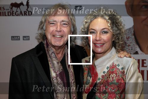 Amsterdam 10 februari 2020
Premiere van de beentjes van Sint Hildegard in Tuschinski met in de hoofdrollen Herman Finkers Johanna ter Steege Leonie ter Braak Ferdi Stofmeel en Daphne Bunskoek .Govert de Roos met zijn nieuwe vriendin