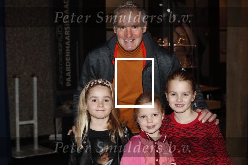 Amsterdam26 januari 2020
Prinses Margarita met haar man Tjalling ten Cate en hun dochters Julia en Paola bij Jumping Amsterdam in de RAI. Heini Otto met kleinkinderen