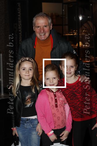 Amsterdam26 januari 2020
Prinses Margarita met haar man Tjalling ten Cate en hun dochters Julia en Paola bij Jumping Amsterdam in de RAI. Heini Otto met kleinkinderen