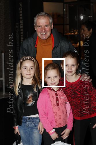 Amsterdam26 januari 2020
Prinses Margarita met haar man Tjalling ten Cate en hun dochters Julia en Paola bij Jumping Amsterdam in de RAI. Heini Otto met kleinkinderen