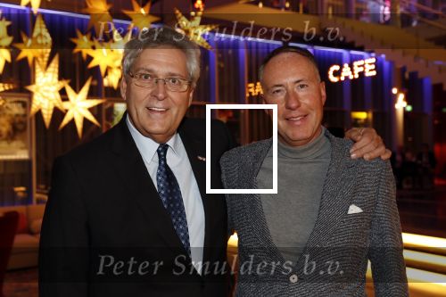 Nieuwegein 4 februari 2020
Henk krol met partner bij heel holland lacht.