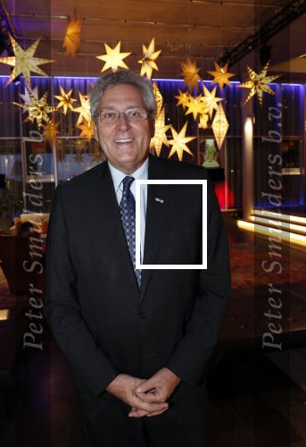 Nieuwegein 4 februari 2020
Henk krol met partner bij heel holland lacht.