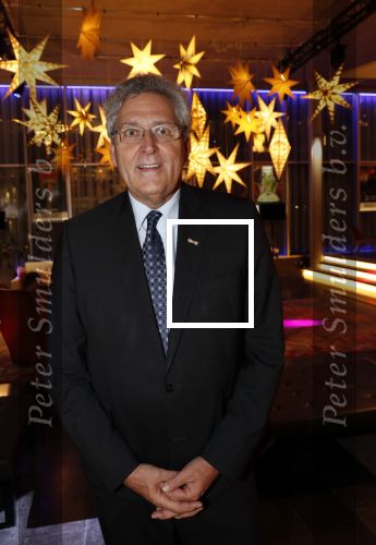 Nieuwegein 4 februari 2020
Henk krol met partner bij heel holland lacht.