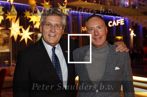 Nieuwegein 4 februari 2020
Henk krol met partner bij heel holland lacht.