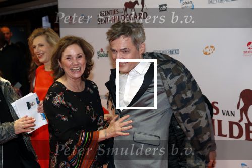 Amsterdam 10 februari 2020
Premiere van de beentjes van Sint Hildegard in Tuschinski met in de hoofdrollen Herman Finkers Johanna ter Steege Leonie ter Braak Ferdi Stofmeel en Daphne Bunskoek .