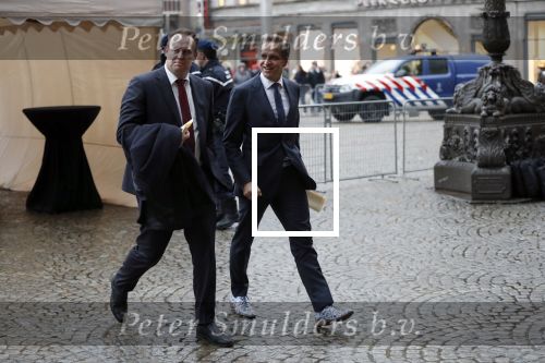 Amsterdam 14 januari 2020
Nieuwjaarsreceptie van Koningin Maxima en Koning Willem Alexander in het paleis op de dam. Hugo de Jonge met schoen van delfts blauw