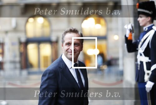 Amsterdam 14 januari 2020
Nieuwjaarsreceptie van Koningin Maxima en Koning Willem Alexander in het paleis op de dam. Hugo de Jonge met schoen van delfts blauw