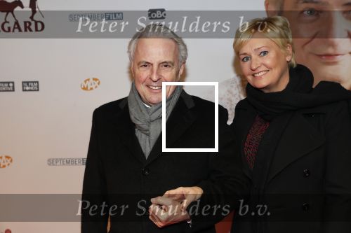 Amsterdam 10 februari 2020
Premiere van de beentjes van Sint Hildegard in Tuschinski met in de hoofdrollen Herman Finkers Johanna ter Steege Leonie ter Braak Ferdi Stofmeel en Daphne Bunskoek .Huub Stapel met zijn vriendin Annemiek  de Vroeg
