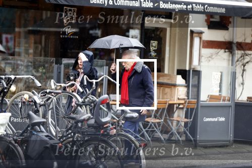 Amsterdam 2 maart 2020
Vader Jaap v Zweden onder paraplu