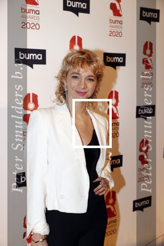 Hilversum 9 maart 2020
Uitreiking Buma awards in studio 21 op het mediapark. Jacqueline Govaert met vriend