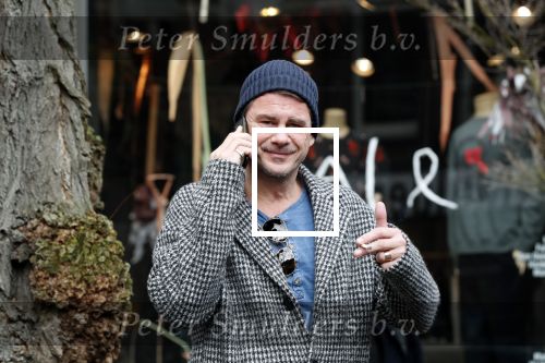 Amsterdam 18 januari 2020
Jan Hein Kuipers bellend op de cornelis schuytstraat