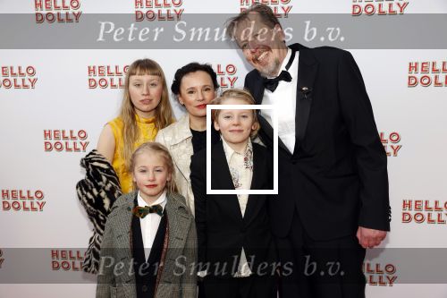Rotterdam 8 maart 2020
Premiere Hello Dolly in het nieuwe Luxor. Jan Rot met zijn vrouw en kinderen