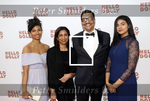Rotterdam 8 maart 2020
Premiere Hello Dolly in het nieuwe Luxor. Jurgen Raymann met vrouw en dochters