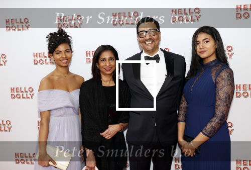 Rotterdam 8 maart 2020
Premiere Hello Dolly in het nieuwe Luxor. Jurgen Raymann met vrouw en dochters