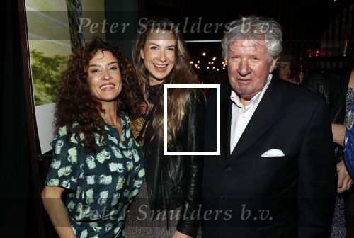 Amsterdam 3 februari 2020
Presentatie kleinglijn POM Amsterdam met Katja Schuurman. Katja met Willibrord en Barbara Frequin