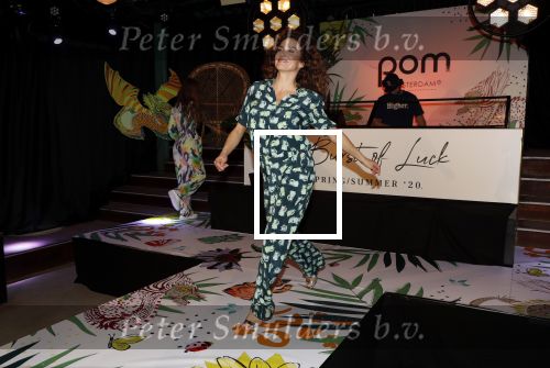 Amsterdam 3 februari 2020
Presentatie kleinglijn POM Amsterdam met Katja Schuurman. katja loep mee met de show samen met haar dochter Sammie