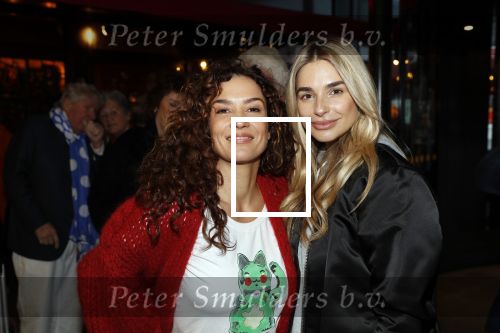 Schiphol 4 februari 2020
Katja Schuurman Peter Faber Willibrord Frequin Gerard Cox en Barrie Stevens vertrekkenb vanaf schiphol naar Suriname voor de opnames van het RTL4 programma Beter laat dan ooit. Katja en Gaby Blaaser