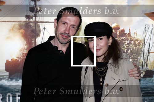 Amsterdam 12 januari 2020
Premiere Dolittle in pathe Arena. Jacob Derwig met kinderen en zijn vrouw Kim v Kooten