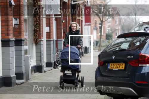 Amsterdam 24 januari 2020
Kimberley Klaver achter de kinderwagen.