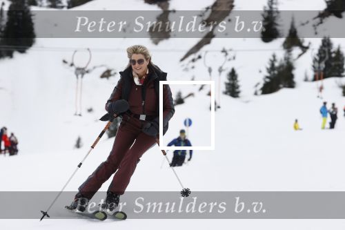 Lech 25 februari 2020
Fotouurtje Koninklijke familie. Aanwezig Koning Willem Alexander Koningin Maxima Prinses Amalia Alexia Ariane Prinses Beatrix Prins Constantijn Prinses laurentien Gravin Eloise Graaf Claus Casimir en Gravin Leonore .