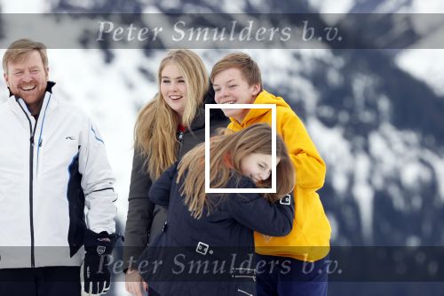 Lech 25 februari 2020
Fotouurtje Koninklijke familie. Aanwezig Koning Willem Alexander Koningin Maxima Prinses Amalia Alexia Ariane Prinses Beatrix Prins Constantijn Prinses laurentien Gravin Eloise Graaf Claus Casimir en Gravin Leonore .