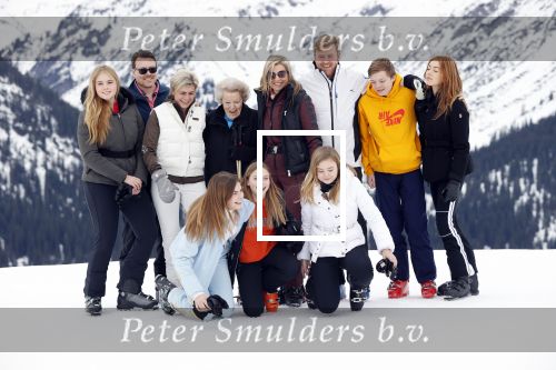 Lech 25 februari 2020
Fotouurtje Koninklijke familie. Aanwezig Koning Willem Alexander Koningin Maxima Prinses Amalia Alexia Ariane Prinses Beatrix Prins Constantijn Prinses laurentien Gravin Eloise Graaf Claus Casimir en Gravin Leonore .