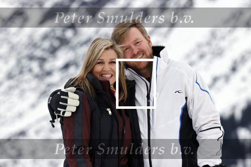 Lech 25 februari 2020
Fotouurtje Koninklijke familie. Aanwezig Koning Willem Alexander Koningin Maxima Prinses Amalia Alexia Ariane Prinses Beatrix Prins Constantijn Prinses laurentien Gravin Eloise Graaf Claus Casimir en Gravin Leonore .