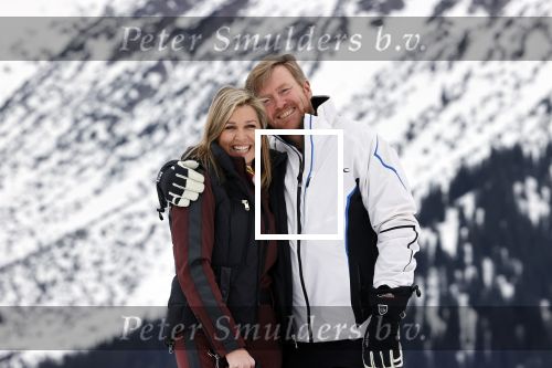 Lech 25 februari 2020
Fotouurtje Koninklijke familie. Aanwezig Koning Willem Alexander Koningin Maxima Prinses Amalia Alexia Ariane Prinses Beatrix Prins Constantijn Prinses laurentien Gravin Eloise Graaf Claus Casimir en Gravin Leonore .
