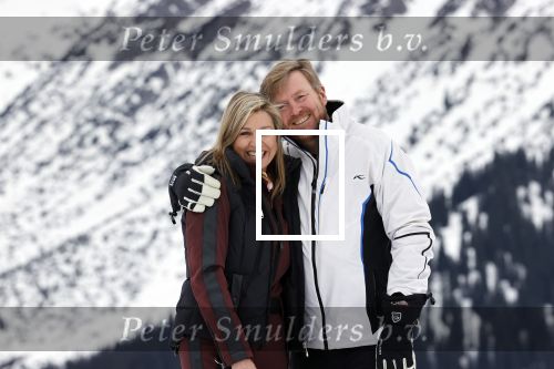 Lech 25 februari 2020
Fotouurtje Koninklijke familie. Aanwezig Koning Willem Alexander Koningin Maxima Prinses Amalia Alexia Ariane Prinses Beatrix Prins Constantijn Prinses laurentien Gravin Eloise Graaf Claus Casimir en Gravin Leonore .