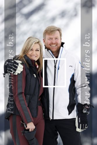 Lech 25 februari 2020
Fotouurtje Koninklijke familie. Aanwezig Koning Willem Alexander Koningin Maxima Prinses Amalia Alexia Ariane Prinses Beatrix Prins Constantijn Prinses laurentien Gravin Eloise Graaf Claus Casimir en Gravin Leonore .