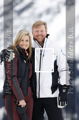 Lech 25 februari 2020
Fotouurtje Koninklijke familie. Aanwezig Koning Willem Alexander Koningin Maxima Prinses Amalia Alexia Ariane Prinses Beatrix Prins Constantijn Prinses laurentien Gravin Eloise Graaf Claus Casimir en Gravin Leonore .