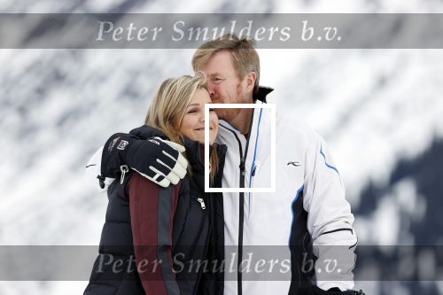 Lech 25 februari 2020
Fotouurtje Koninklijke familie. Aanwezig Koning Willem Alexander Koningin Maxima Prinses Amalia Alexia Ariane Prinses Beatrix Prins Constantijn Prinses laurentien Gravin Eloise Graaf Claus Casimir en Gravin Leonore .