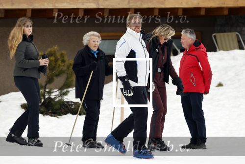 Lech 25 februari 2020
Fotouurtje Koninklijke familie. Aanwezig Koning Willem Alexander Koningin Maxima Prinses Amalia Alexia Ariane Prinses Beatrix Prins Constantijn Prinses laurentien Gravin Eloise Graaf Claus Casimir en Gravin Leonore .
