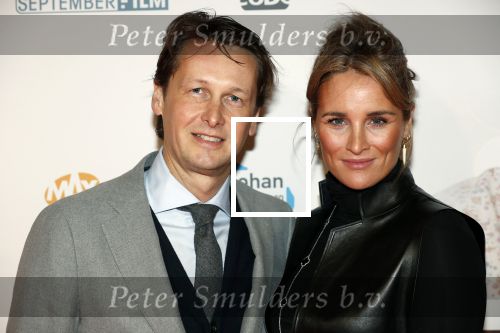 Amsterdam 10 februari 2020
Premiere van de beentjes van Sint Hildegard in Tuschinski met in de hoofdrollen Herman Finkers Johanna ter Steege Leonie ter Braak Ferdi Stofmeel en Daphne Bunskoek . Lieke v Lexmond met haar man Bas v Veggel