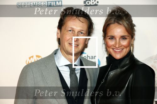 Amsterdam 10 februari 2020
Premiere van de beentjes van Sint Hildegard in Tuschinski met in de hoofdrollen Herman Finkers Johanna ter Steege Leonie ter Braak Ferdi Stofmeel en Daphne Bunskoek . Lieke v Lexmond met haar man Bas v Veggel