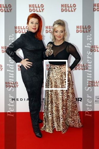 Rotterdam 8 maart 2020
Premiere Hello Dolly in het nieuwe Luxor. Lone v Roosendaal met een vriendin