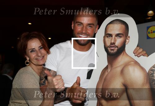 Amsterdam, 20 Februari 2020
Presentatie ondergoed en jogging kleding
door Lidl Gebroeders Dave Roelvink en Donny Roelvink
Lucienne Kenter en zoon Donny Roelvink