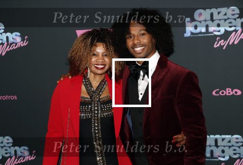 Amsterdam 27 januari 2020
Premiere Onze Jongens in Miami in Tuschinski. malik Mohammed met vriend