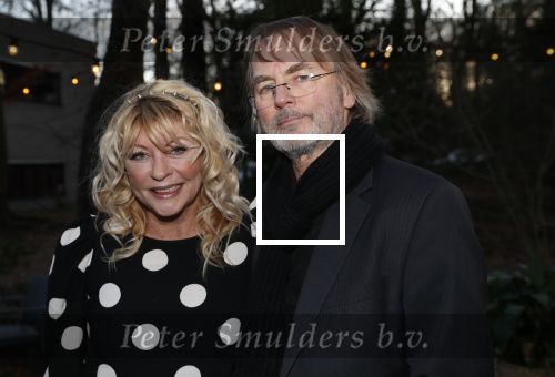 Hilversum 5 januari 2020
Peter Koelewijn krijgt een lintje van Burgemeester Pieter Broertjes.
Event vond plaats in de wisseloord studios. manuela Kemp met haar man Tjerk lammers