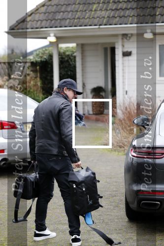 Stompetoren 8 en 9 februari en Alkmaar 2020
Marco Borsato woont tijdelijk bij zijn moeder in huis.
Mary heeft een bruidwinkel â€œde witte markies â€œ in het centrum van Alkmaar