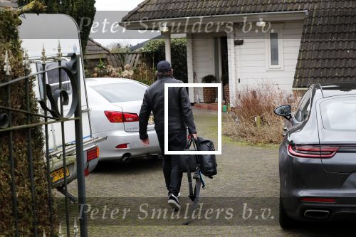 Stompetoren 8 en 9 februari en Alkmaar 2020
Marco Borsato woont tijdelijk bij zijn moeder in huis.
Mary heeft een bruidwinkel â€œde witte markies â€œ in het centrum van Alkmaar
