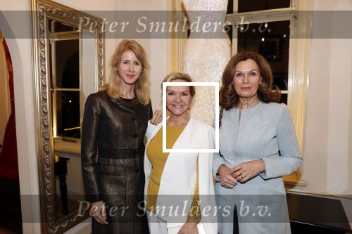 Nuland 28 januari 2020
Opening nieuwe winkel Addy v d Krommenacker in Villa Maasdonk. Mariska v Kolck Mona Keijzer en Liz Snoijink