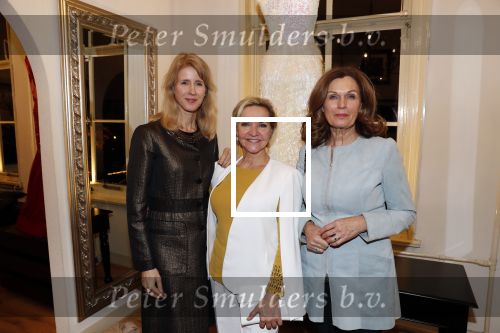 Nuland 28 januari 2020
Opening nieuwe winkel Addy v d Krommenacker in Villa Maasdonk. Mariska v Kolck Mona Keijzer en Liz Snoijink