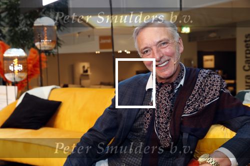 Nieuwegein 9 februari 202
Martien Meiland geeft soort van presentatie bij de woningindustrie.