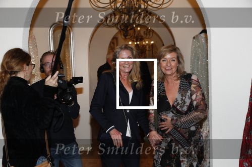 Nuland 28 januari 2020
Opening nieuwe winkel Addy v d Krommenacker in Villa Maasdonk.
Milka Peterzon met een vriendin