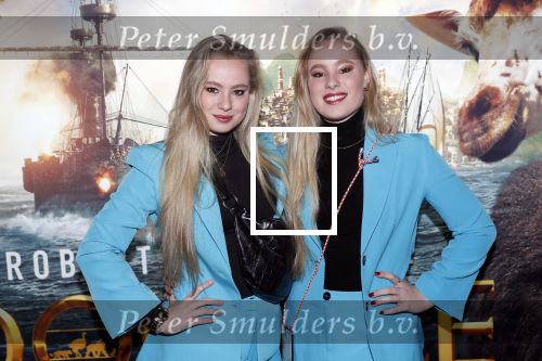 Amsterdam 12 januari 2020
Premiere Dolittle in pathe Arena. Mylenne Waalewijn en Rosanne Waalewijn