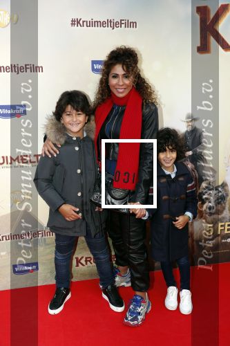 Amsterdam 1 februari 2020
Premiere Kruimeltje in Tuschinski. Niama Amhali met zoons en kennisen
