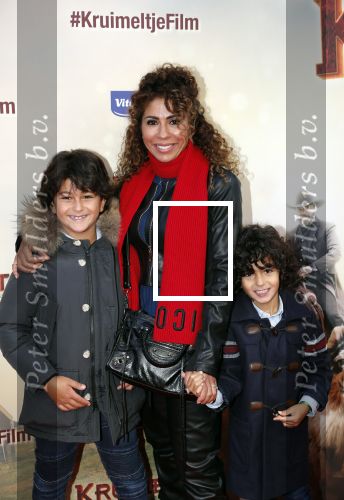 Amsterdam 1 februari 2020
Premiere Kruimeltje in Tuschinski. Niama Amhali met zoons en kennisen