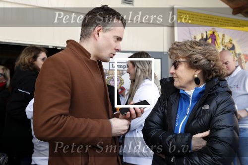Amsterdam 4 februari 2020
Perspresentatie Hollandse 100 voor Lymph&Co op de Jaap Eden schaatsbaan.
Prins Bernahrd jr en Prinses Margriet zijn ook aanwezig. Nick Dijkman